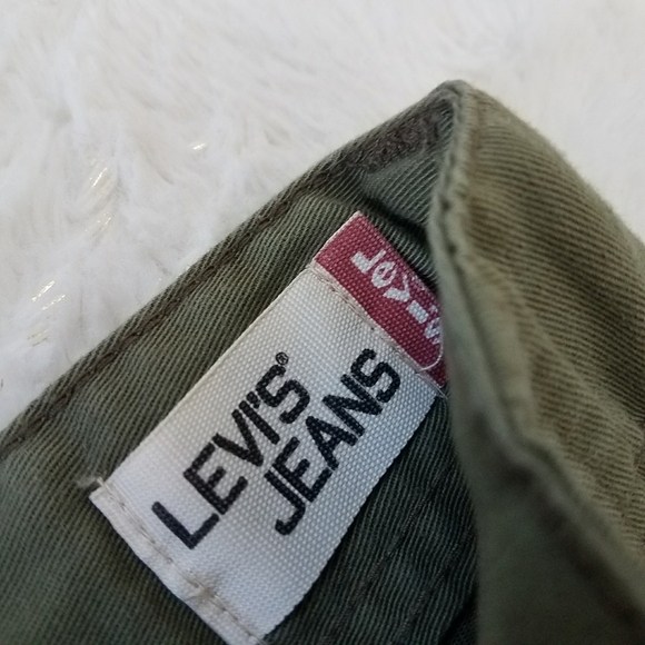 Levi's Jeans Cargo Capri Pants - Picture 7 of 8